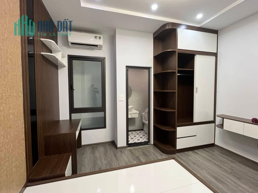 Bán gấp nhà Phố Hồng Tiến cực đẹp, ô tô, TM, 50m2, 6T, chỉ 10,8 tỷ.