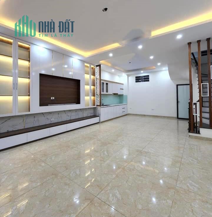 Bán nhà Trương Định dt 55m2 x5T,ngõ rộng,oto đỗ gần,giá nhỉnh 5 tỷ,mới,ở luôn