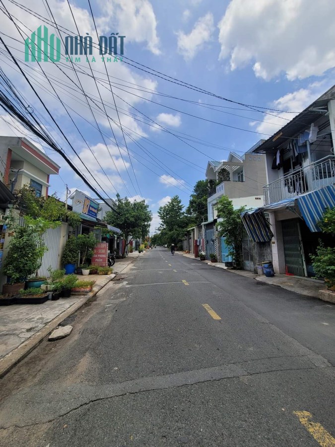BÁN NHÀ khu cư xá xi măng Hà Tiên 99m Linh Xuân