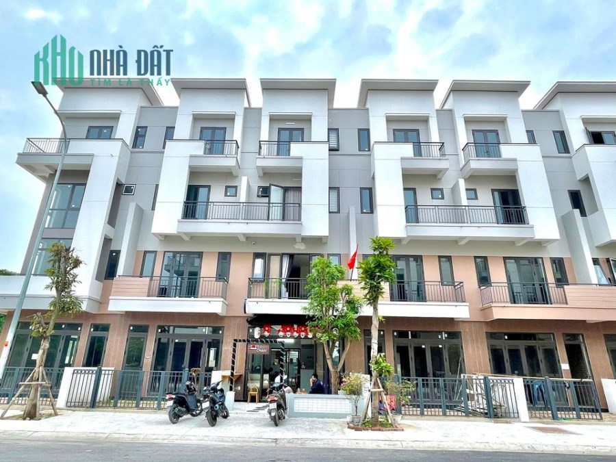 Nhà phố đối diện chân đế chung cư 3-4 tỷ. Cơ hội đầu tư HOT nhất năm 2023. LH-0984039488