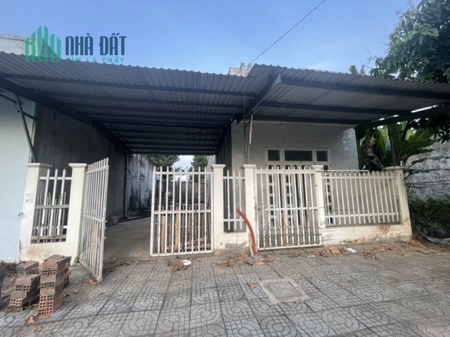 Bán cặp nền tặng nhà cấp 4 mặt tiền đường D14 KDC Hồng Loan , phường Thường Thạnh . Giá rẽ
