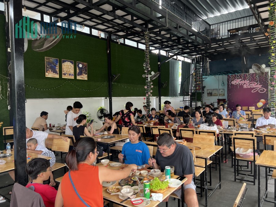 Cần Sang Quán Lẩu Nướng Đang Hoạt Động Tốt