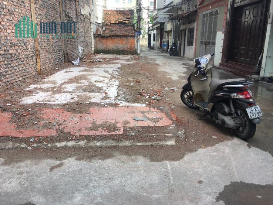 HIẾM!! Đất Phường Ngọc Thụy, Hai Mặt Ngõ, Ôtô Đổ Cổng, 40m2, MT 4m, Nhỉnh 1,3 Tỷ.