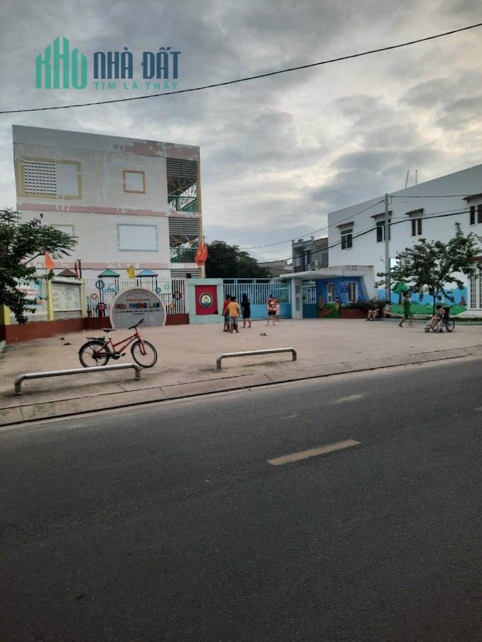 NHÀ CHỦ KTS TỰ XÂY Ở, 4 TẦNG, SÂN THƯỢNG, HẺM 8M, HT13, Q.12.4 TỶ