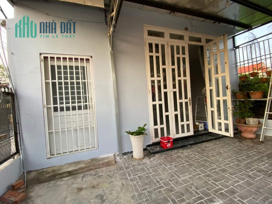 CHÍNH CHỦ CẦN BÁN NHÀ TẠI PHÚ HÒA - THỦ DẦU MỘT - BÌNH DƯƠNG. LIÊN HỆ: 0977000044