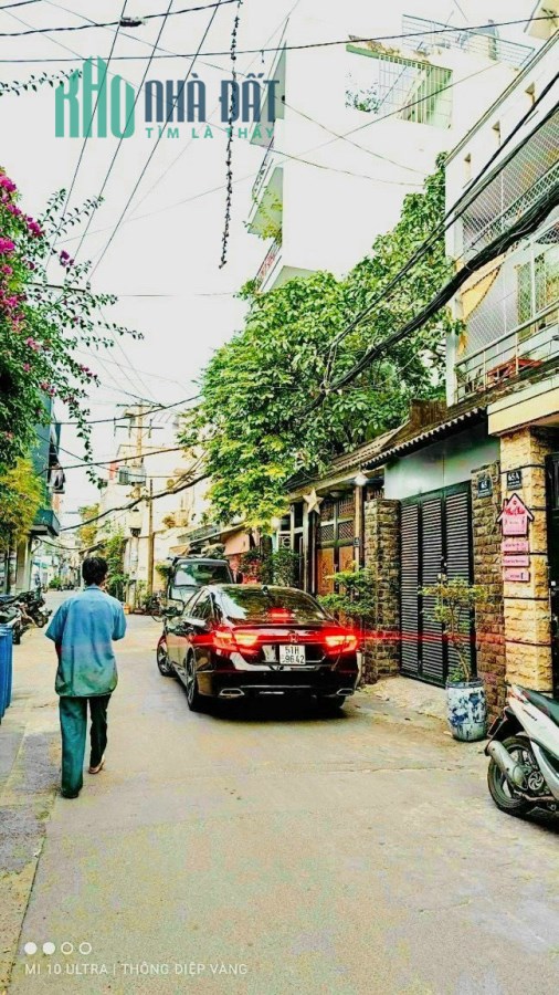 Bán nhà Âu Cơ P10,Tân Bình, 3 tầng giá chỉ 2,3 tỷ