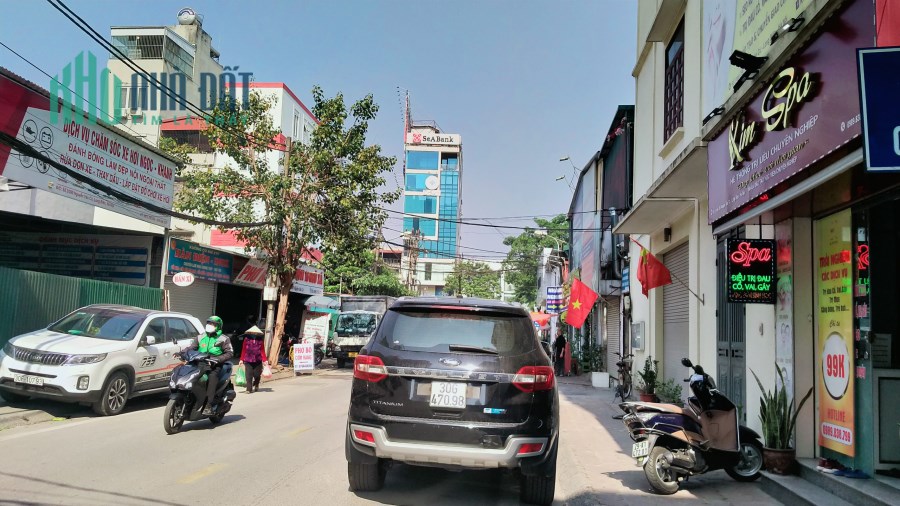 Phố Nguyễn Văn Cừ -BÁN NHÀ -Ô TÔ TRÁNH -KINH DOANH ĐỈNH-MẶT TIỀN RỘNG 8.2M-GIÁ CHỈ 7.4TỶ.LH:(em
