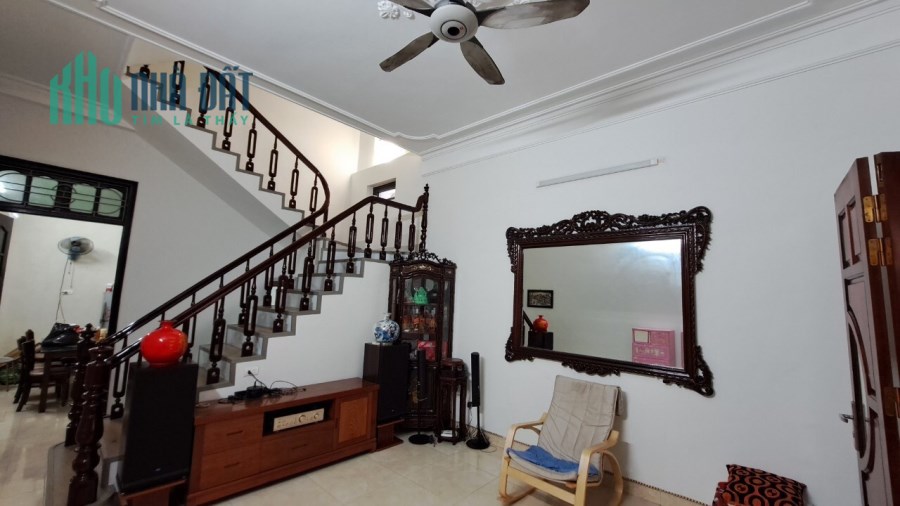 Bán gấp nhà phố Ngọc Lâm cực hiếm, 65 m2, 4T, MT 4,5 m, chỉ 8,7 tỷ.
