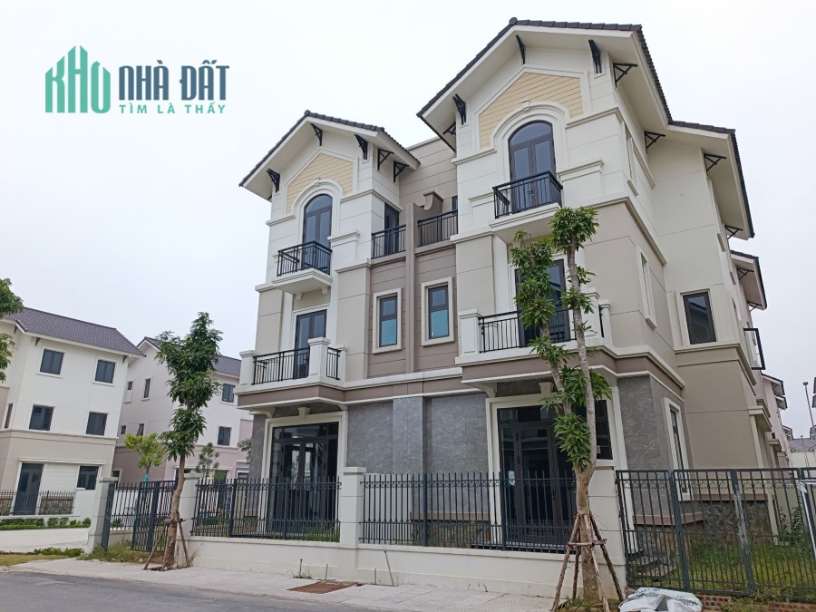Biệt thự song lập 135m2 Centa Vsip giá rẻ cần tìm chủ nhân.