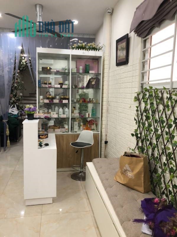 Chính chủ cho thuê nhà số 23 ngõ 167 Thuỵ Khuê, quận Tây Hồ.