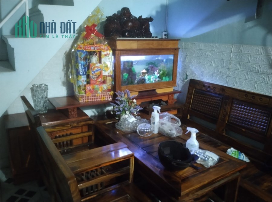 Nhà Núi Thành 30m ra MT, kiệt thẳng thông 3m, 65m2, 2.x tỷ
