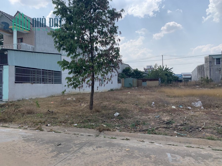 Bán đất phân lô Ngọc Thụy, 40M, MT 4M,ô tô đỗ cổng, Nhỉnh 1 tỷ