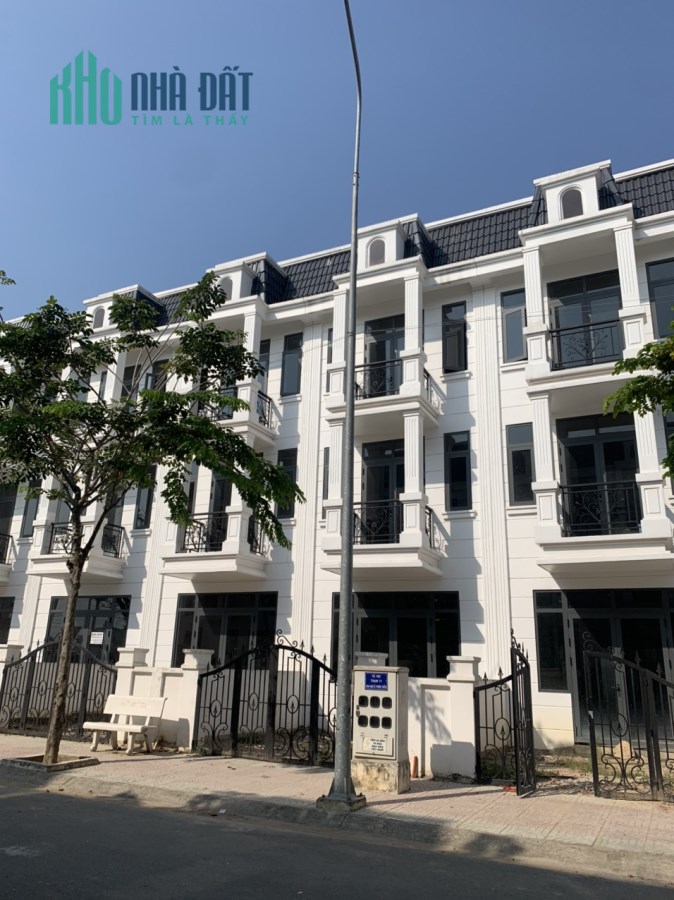 Cần bán nhà phố Phước Điền Citizen TX Tân Uyên Bình Dương có sổ riêng từng căn giá 2.6 tỷ