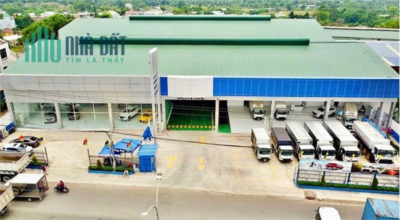 cho thuê 2 nhà xưởng giá rẻ mặt tiền Quốc Lộ 51 ( ngang 26,3m x 57m )