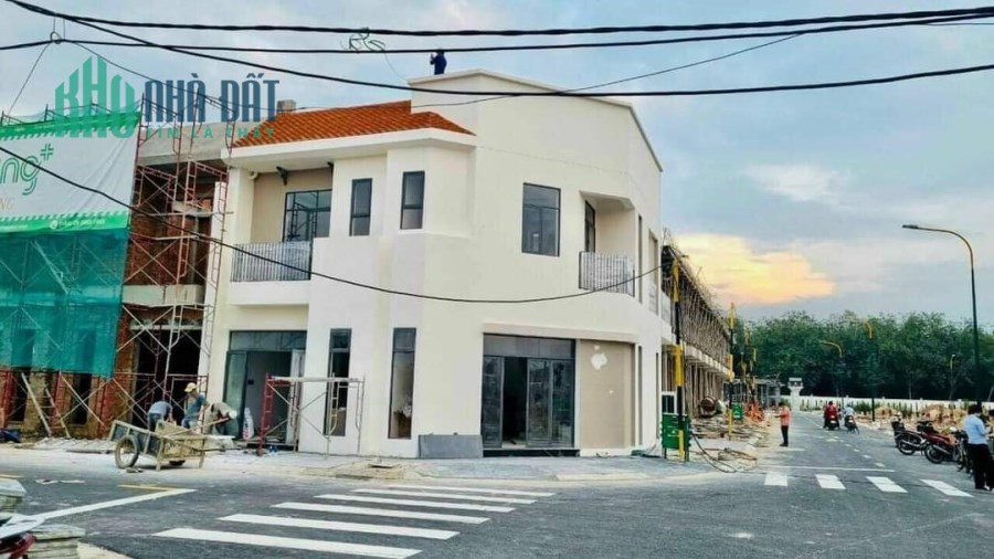 Cơ hội sở hữu căn nhà phố 1 trệt 1 lầu, Ngay khu dân cư, nhà phố liền kề.