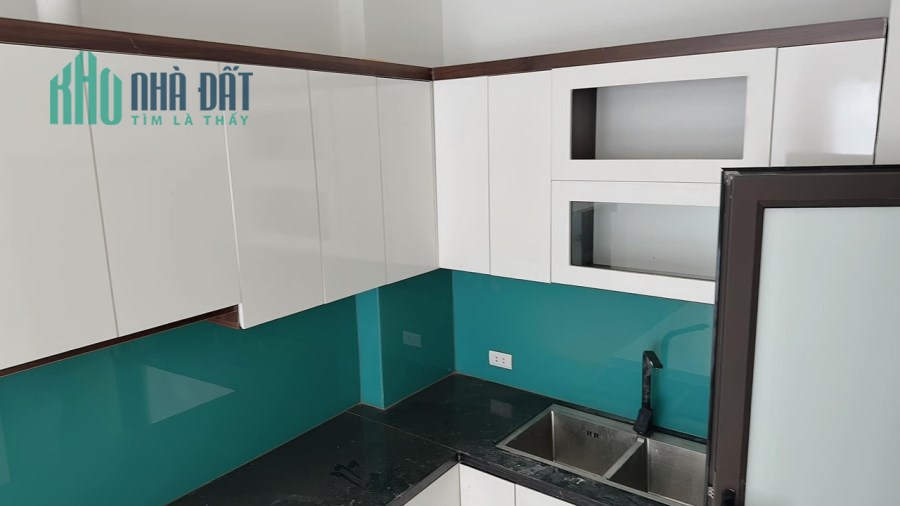 Bán nhà Việt Hưng Dtsd 35m, nhà 5 tầng, giá nhỉnh 3 tỷ.