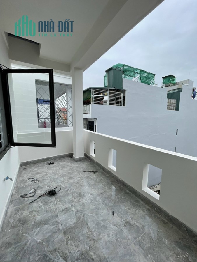 BÁN NHÀ MẶT PHỐ KIM HOA, 30M2 X 4 TẦNG, TRUNG TÂM ĐỐNG ĐA, KINH DOANH SẦM UẤT LH 0966037496