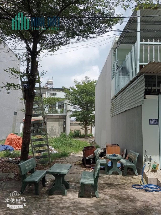 chính chủ gui hoa hong 1% cho a chi e dân khách
 bán đât 2 mặt tiền trước sau an phú đông 27 q12