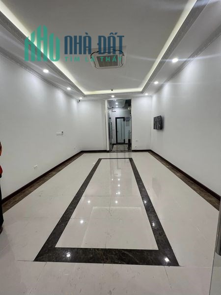 Cho thuê nhà Nguyễn Đình Chiểu Hai Bà 60m2, MT 4.8m giá 115 triệu/ tháng