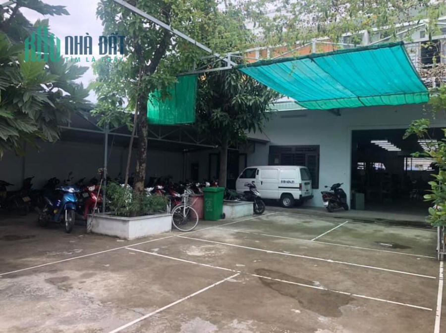 chính củ bán nhà xưỡng mặt tiền vườn lai
an phú đông q12 tphcm
dt 13,2 x70 giá 42 ty