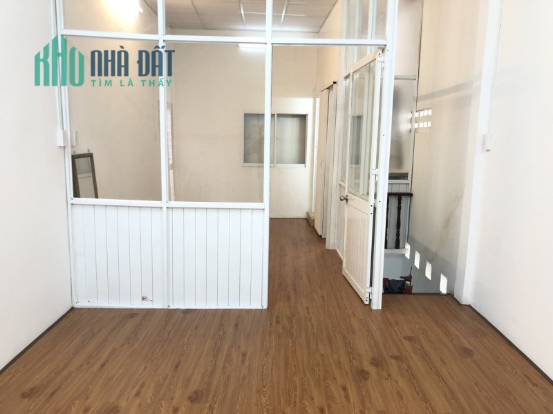 Bán nhà cách 1 căn ra MT Thiên Phước Tân Bình 30m, 2 Tầng, Nhỉnh 3 Tỷ.