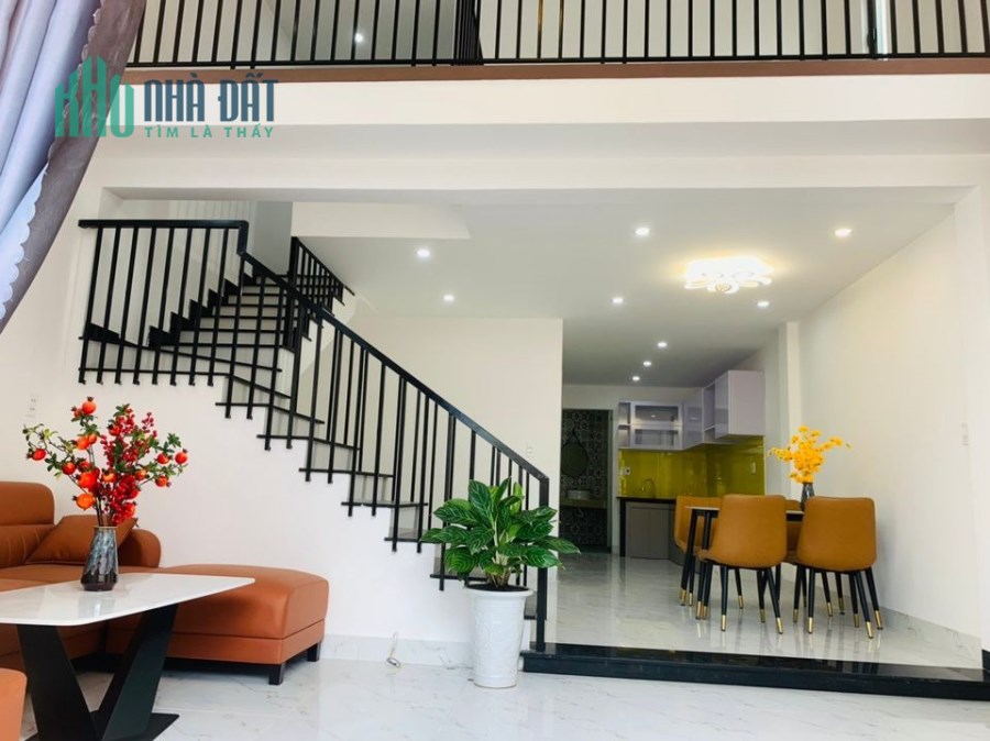 Nhà định công,40m2 x4T,ngõ nông rộng,oto,giá 3.4tỷ