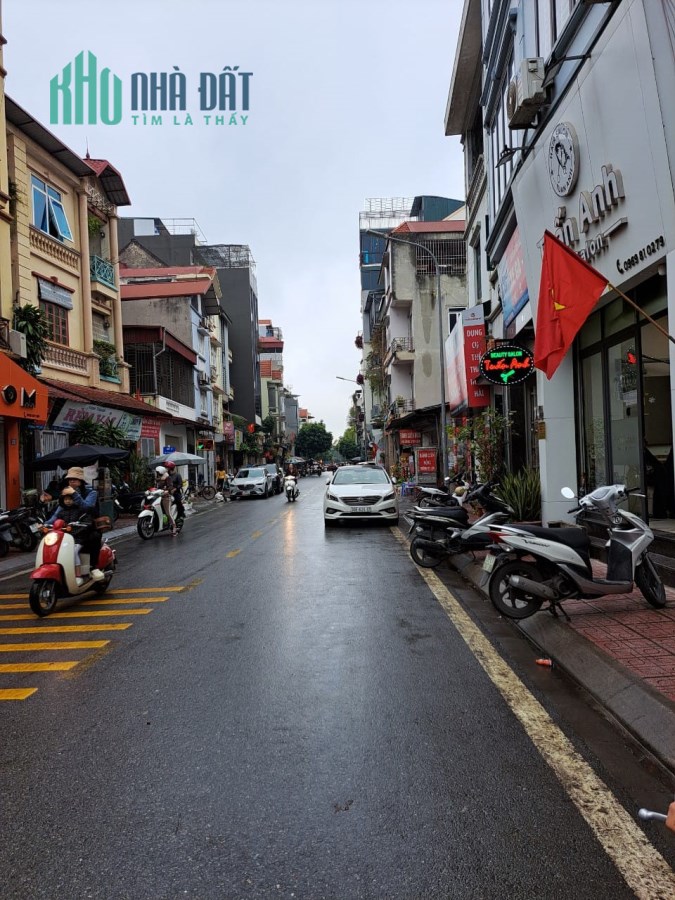 Bán nhà Hoàng Như Tiếp. Long Biên. 33m2 x 3 tầng, Mặt tiền RỘNG, Ngõ THÔNG. ĐT 0983311014