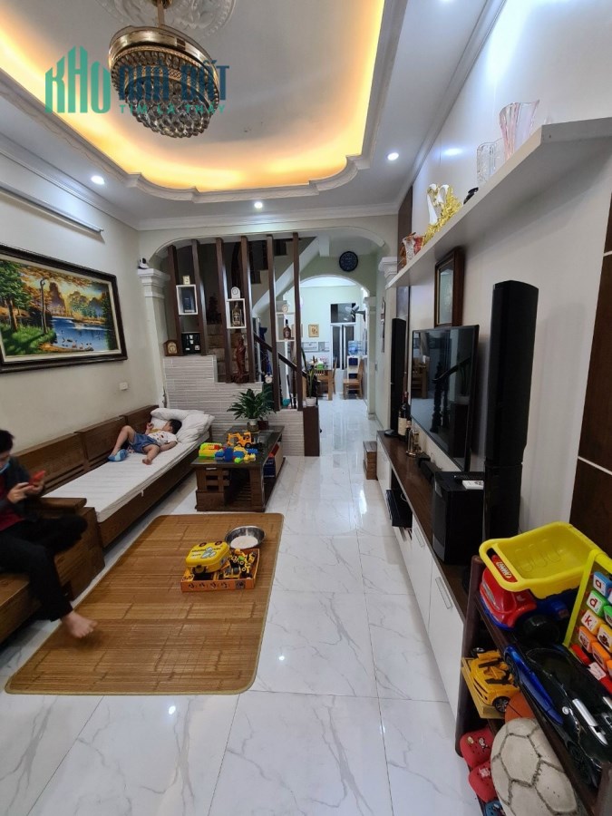 Nhà định công dt 35m2 x5T,ngõ oto,mới,đẹp, 3,2 tỷ