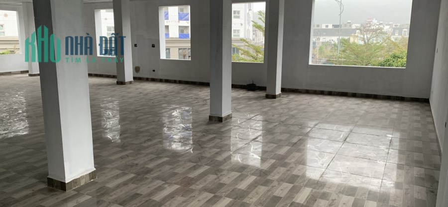 Chính chủ cần bán nhà mới xây ô góc ba mặt tiền