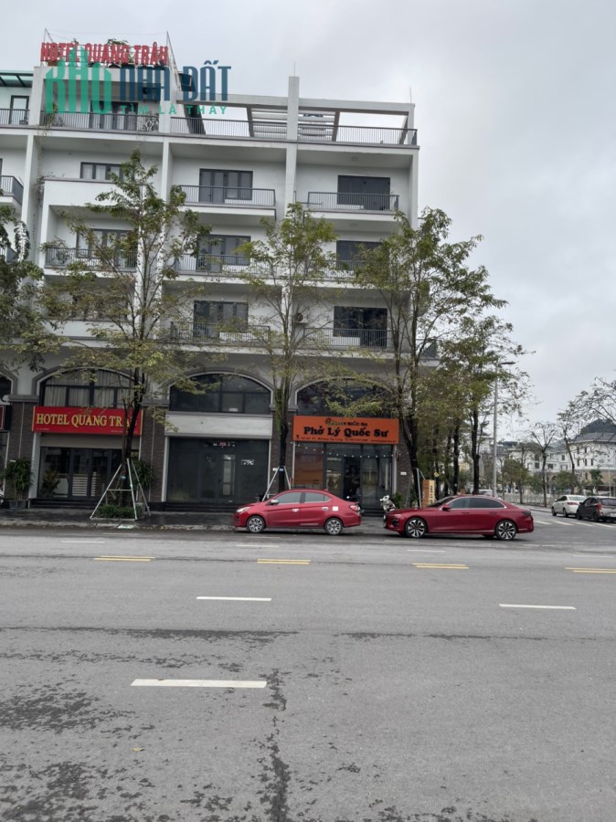 CHO THUÊ NHÀ DÃY LIỀN KỀ A5- 02 KHU MONBAY, HẠ LONG, GIÁ CỰC HẤP DẪN