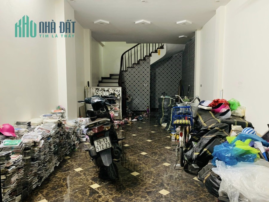 Bán nhà ngõ 58 Nguyễn Khánh Toàn, Cầu Giấy, 50m2 5 tầng, kinh doanh, 2 thoáng, giá 6.4 tỷ