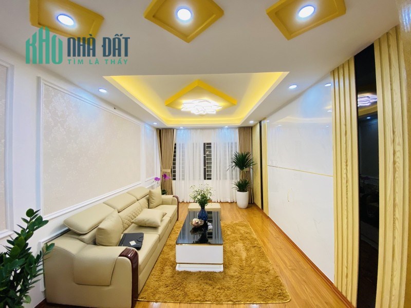 GẤP cách Hồ Hạ Đình vài bước chân, nhà đẹp Full nội thất DT41m2 x 5 tầng, giá 4.5 tỷ.