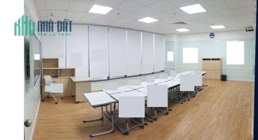 (GẤP) cần sang nhượng mặt bằng tâng 5 tại đường Lê Văn Lương, Phường Nhân Chính, Quận Thanh Xuân,