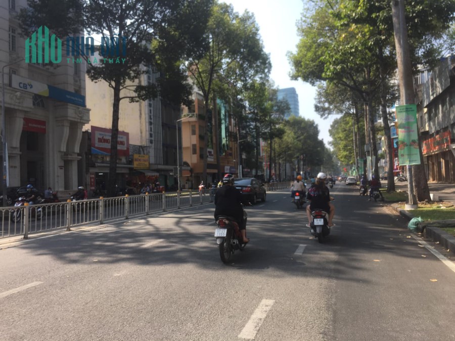 Bán mặt tiền kinh doanh Trần Hưng Đạo, Quận 1, DTSD 350m2, nhà 6 tầng + hầm + thang máy, vị trí đắc