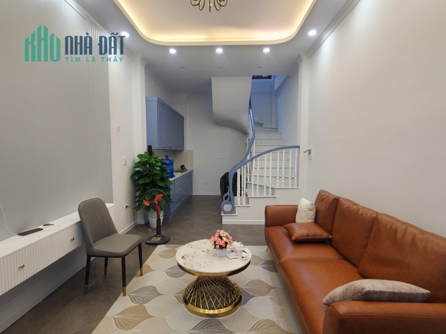 QUÁ NÉT! Đường Khương Trung 42m x 5 Tầng, 4 PN, Ô TÔ Đỗ Cửa, Ở Sướng Nhỉnh 4 Tỷ