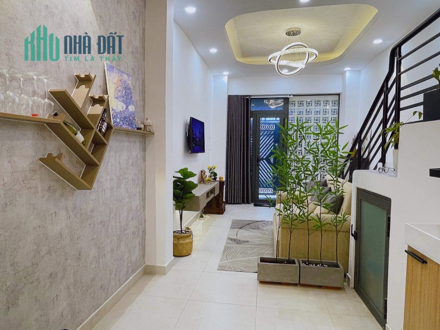 NHÀ ĐẸP, THỊ TRẤN NHÀ BÈ, 70 m2, GIÁ CHỈ 3.X TỶ, THIẾT KẾ HIỆN ĐẠI, NỘI THẤT CAO CẤP,
