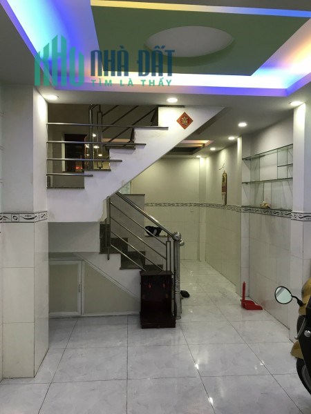 HẠ GIÁ bán GẤP nhà đường 702 Hồng Bàng, P.1, Q. 11
