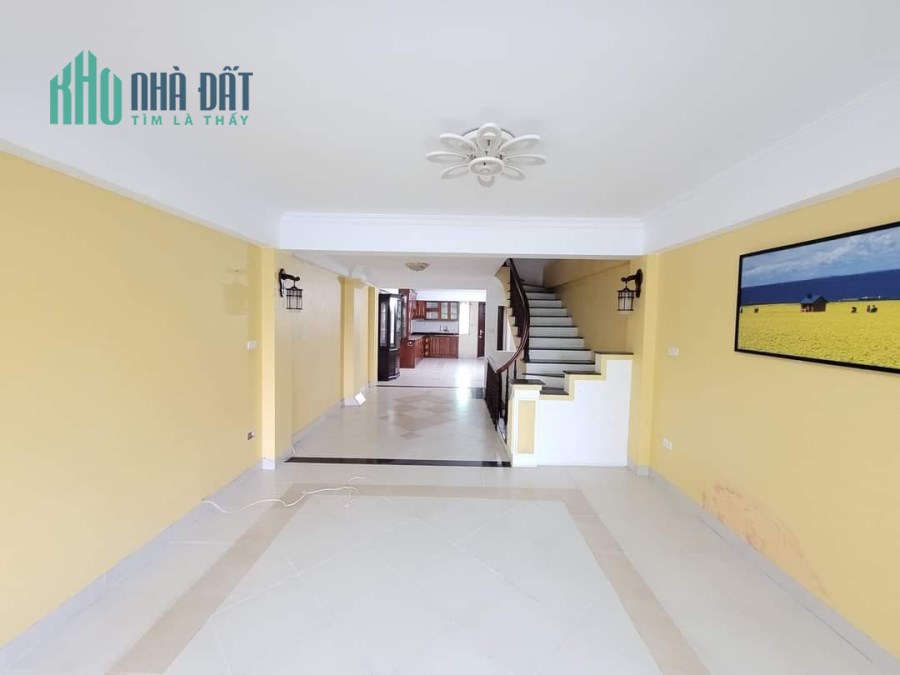 [GẤP] Cần bán nhà Linh Đàm 136m2 sổ đỏ, mặt tiền 10.5 m, đại hạ giá 6.6 tỷ.