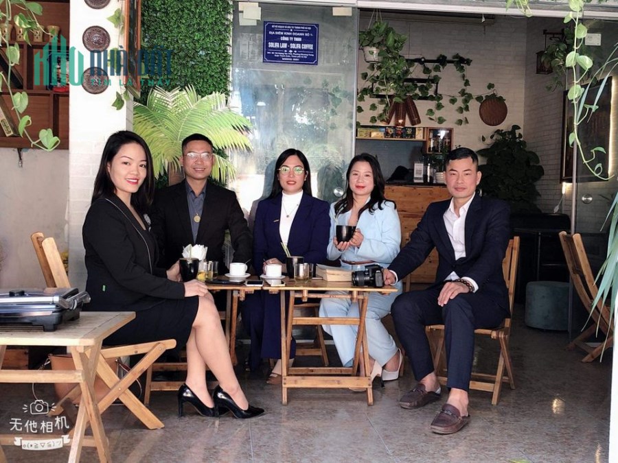 Chính chủ cần sang nhượng cửa hàng kinh doanh cafe tại Hoàng Văn Thái, Thanh Xuân, Hà Nội.