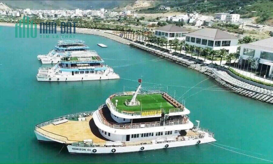 bán lô đất 3 mặt tiền 1410m2 đường phạm văn đồng nha trang
