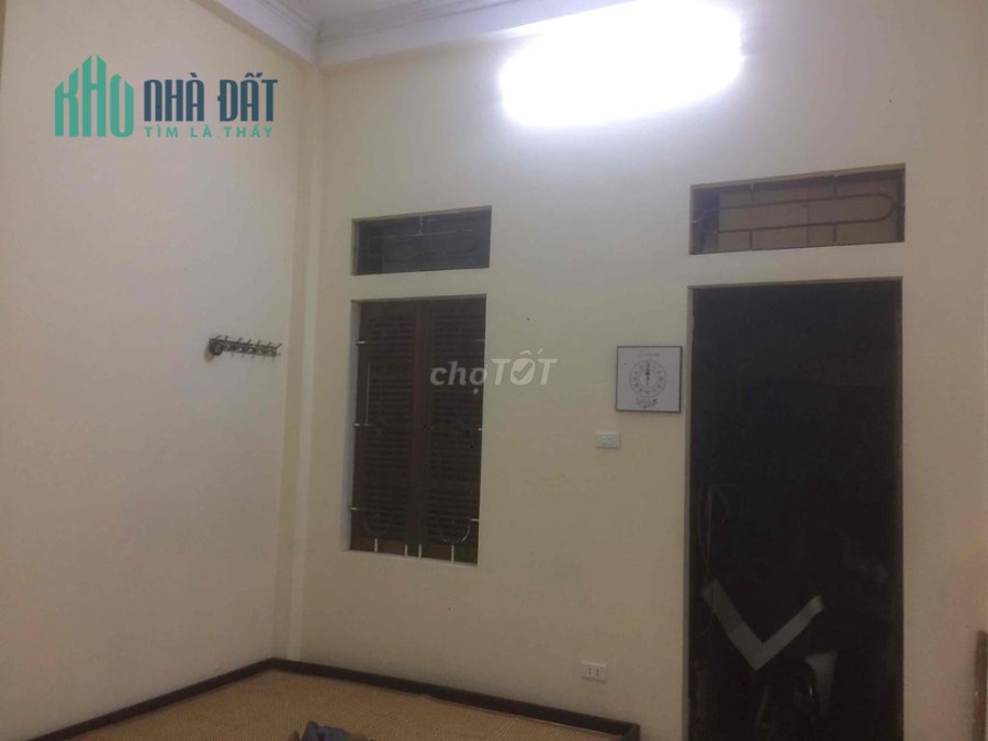 Cho thuê nhà riêng tại Yên Phụ, Tây Hồ