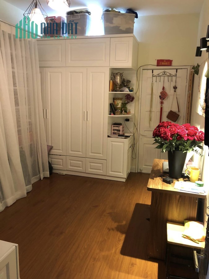 Cần bán  tập thể phố Võ Thị Sáu QHBT 80m sàn, 3 ngủ giá chỉ 2.5 tỷ, sổ đỏ sang tên