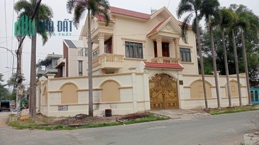 chính chue bán biệt thự khu nam long
ngay cầu vượt ngã tư ga
giáp nguyễn oanh gò váp 
dt 15x20