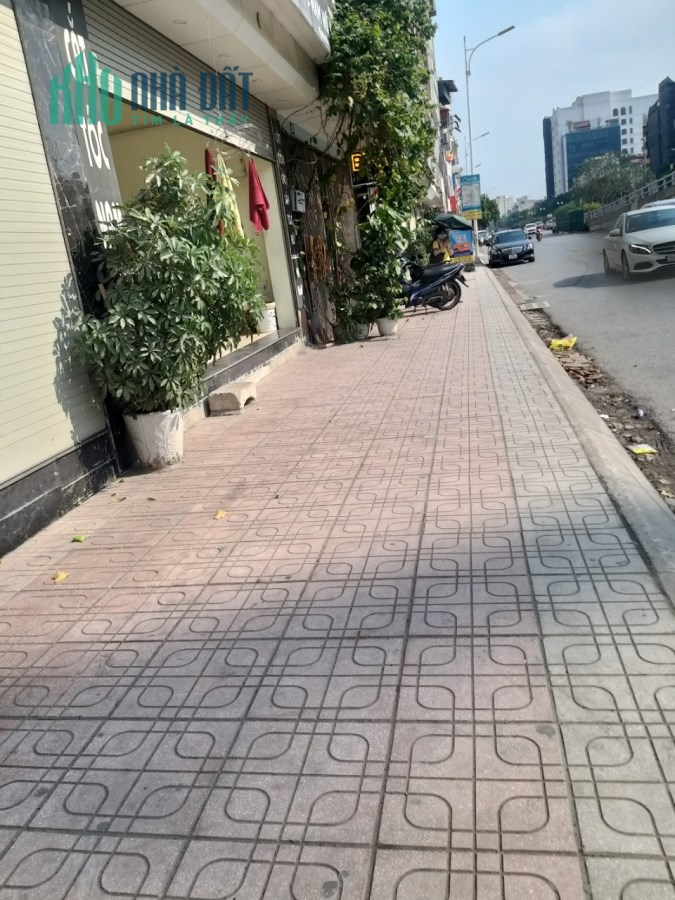 CHO THUÊ NHÀ NGUYÊN CĂN 3TẦNG MẶT PHỐ HỒNG TIẾN  GIÁ 23 TR/ Th