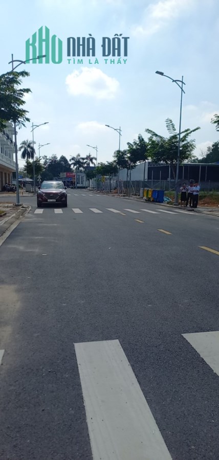 Bán đất gần chợ Phú Chánh ngya khu công nghiệp Visip 2A