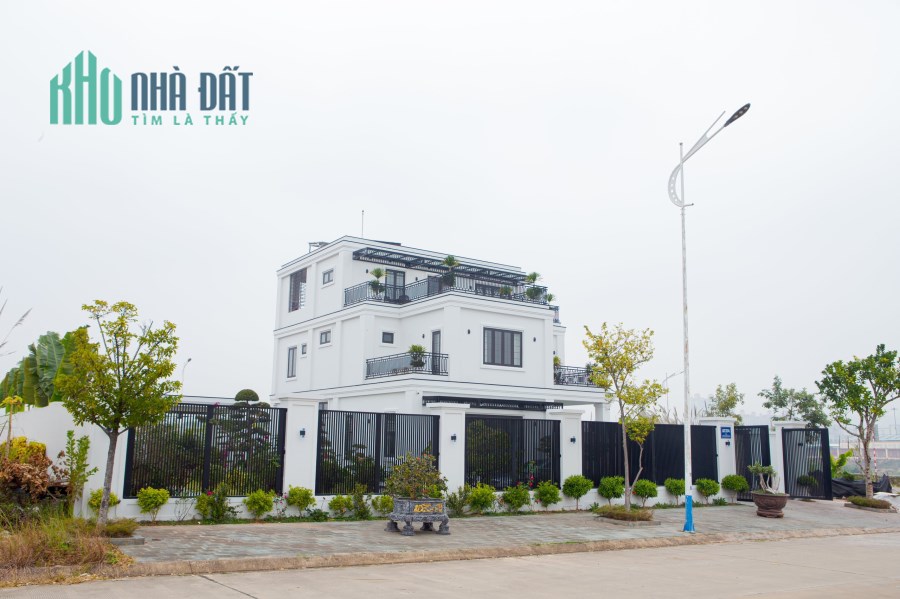 ROYAL RIVERSIDE CITY MÓNG CÁI - QUẢNG NINH "CON GÀ ĐỂ TRỨNG VÀNG" NĂM 2023