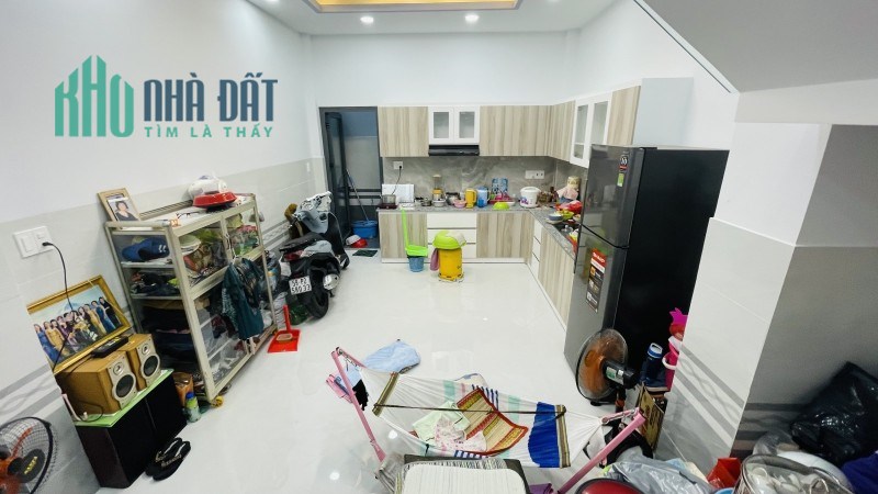 Bán gấp nhà 60m2 Âu Cơ P9 Tân Bình, Lô Góc 4 Tầng Ô tô đậu chỉ 8 tỷ x