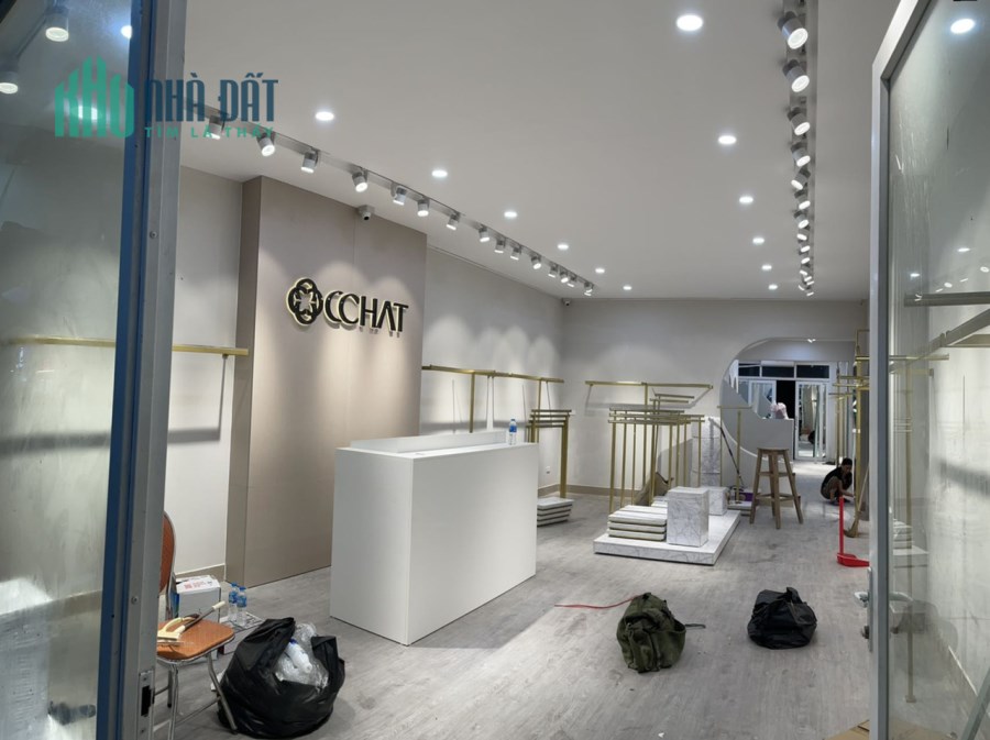 CẦN SANG NHƯỢNG CỬA HÀNG TẠI PHỐ THỜI TRANG SẦM UẤT