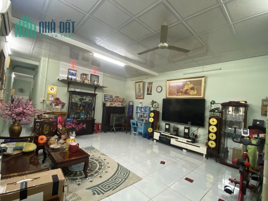 BÁN MẶT TIỀN TÔN THẤT THUYẾT Q4 - 5,5 X 20 - 4 TẦNG