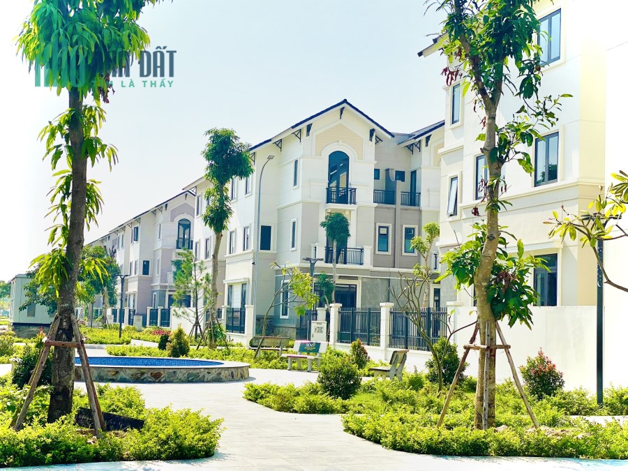 Bán căn biệt thự góc đẳng cấp 135 m2 giá 8,8 tỷ. 
LH: 0862.218.328